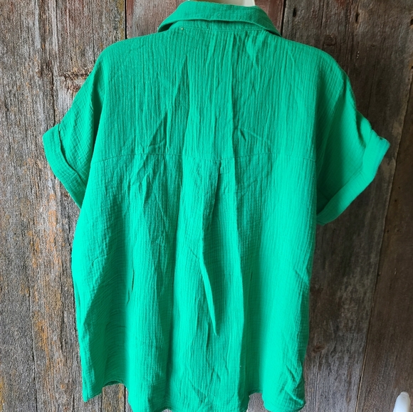 Top - Picture 2 of 2